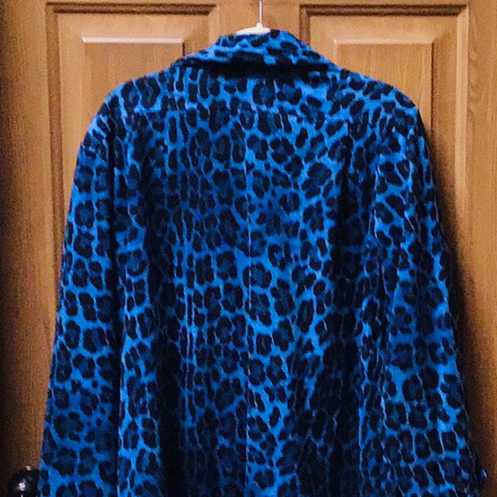 Light weight leopard jacket - Picture 2 of 3